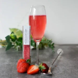 Sugar Cube Company-cocktauil-sugar-cube-jordbaer-hero-kvadratshop_1000.jpg